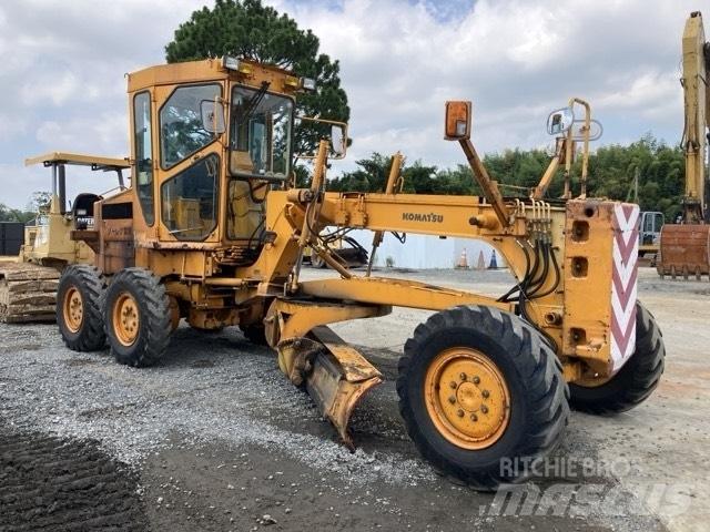 Komatsu GD 405 A-2 Γκρέιντερς
