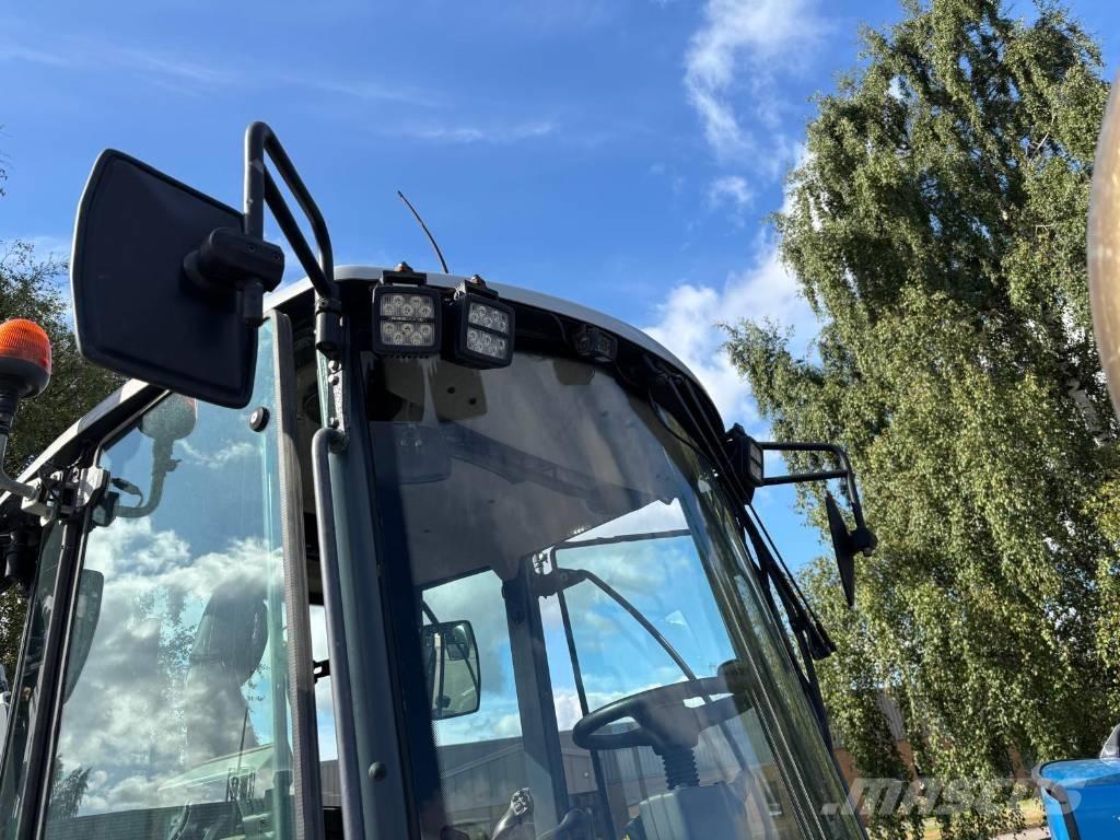 Lännen 8800 K Εκσκαφείς Φορτωτές τύπου JCB