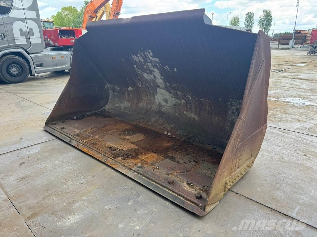 Volvo 4.2 m3 Κουβάδες