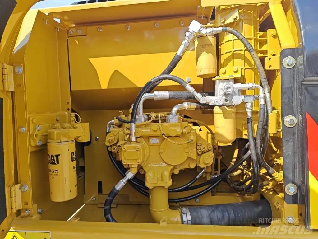 CAT 320 D2 Εκσκαφείς με ερπύστριες