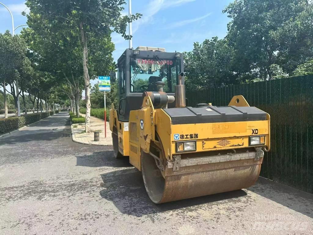 XCMG XD 82 Κύλινδροι συμπίεσης εδάφους