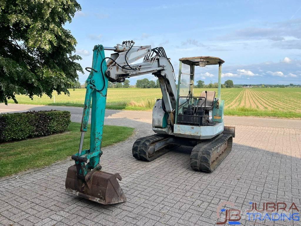 Komatsu PC38UU-1 Εκσκαφάκι (διαβολάκι) < 7t