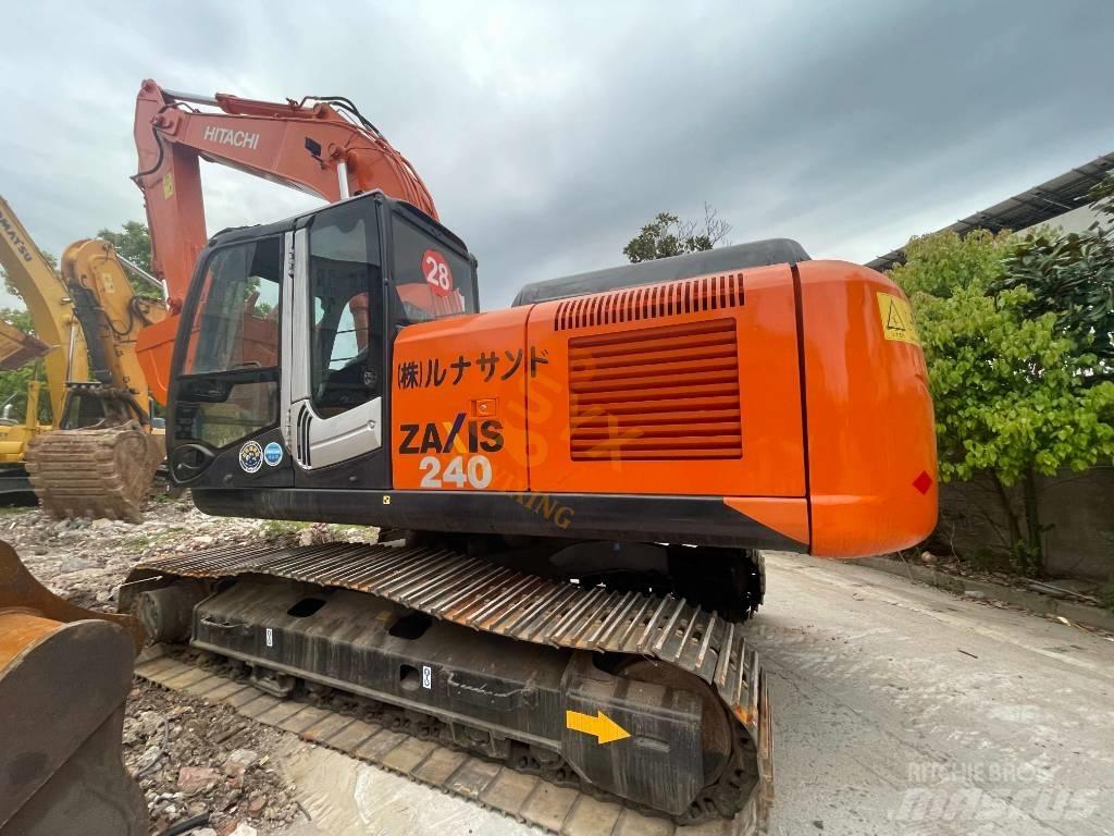 Hitachi ZX 240 Εκσκαφείς με ερπύστριες