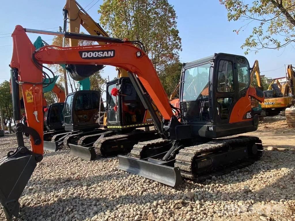 Doosan DX 60-9 Εκσκαφάκι (διαβολάκι) < 7t