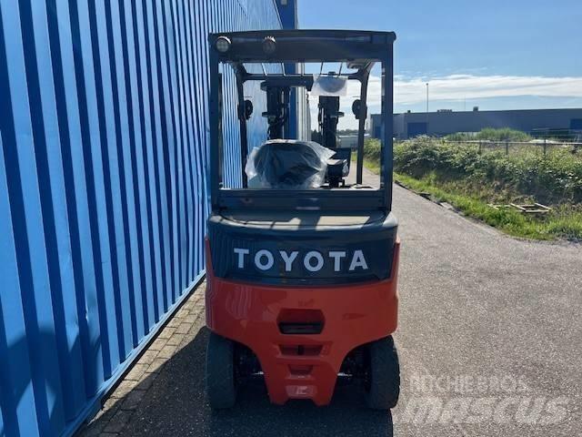 Toyota Traigo 80 Ηλεκτρικά περονοφόρα ανυψωτικά κλαρκ