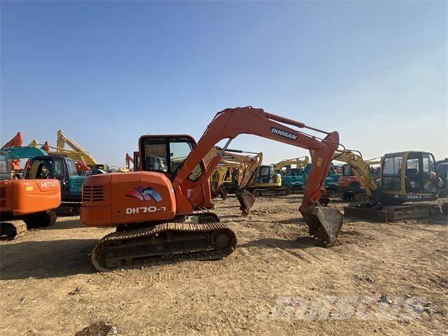 Doosan DH70-7 Εκσκαφείς με ερπύστριες