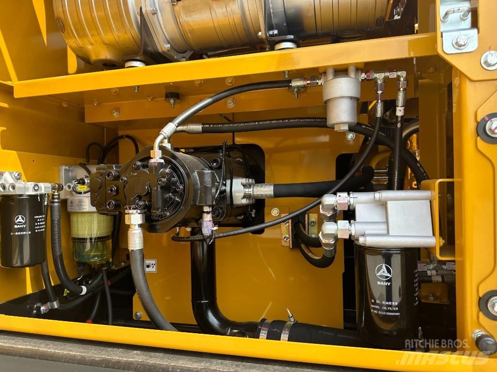 Sany SY215 Εκσκαφείς με ερπύστριες