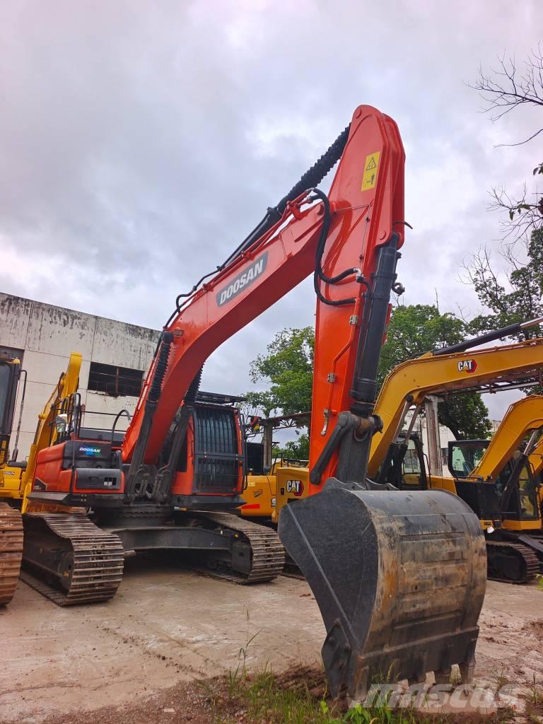 Doosan DX 300LC-9C Εκσκαφείς με ερπύστριες