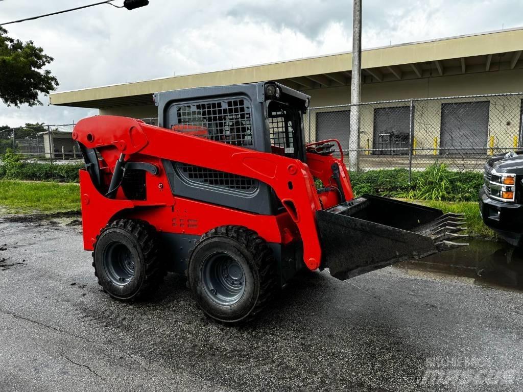Kubota SSV 75 Φορτωτάκια