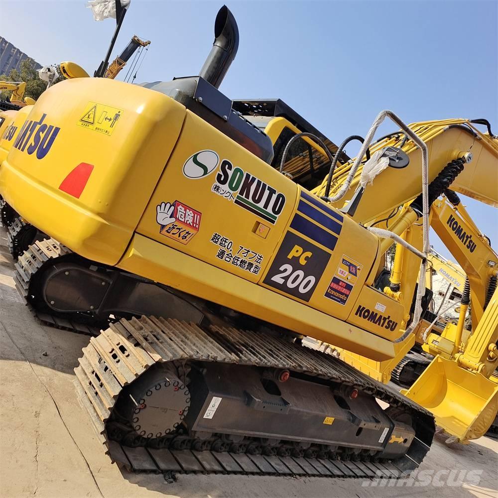 Komatsu PC 200 Εκσκαφείς με ερπύστριες