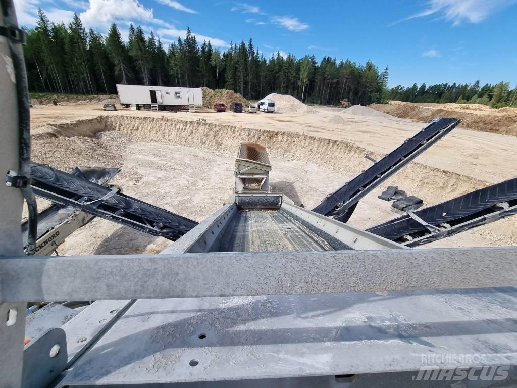 Metso ST 4.8 Κινητές μηχανές κοσκινίσματος