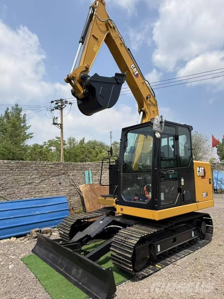 CAT 307 Εκσκαφείς με ερπύστριες
