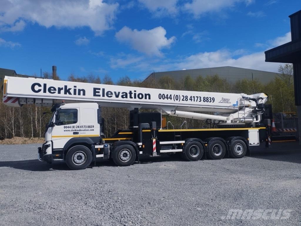 Bronto S90HLA Εναέριες πλατφόρμες τοποθετημένες σε φορτηγό