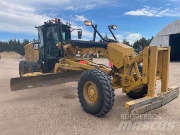 CAT 140 M 2 Γκρέιντερς