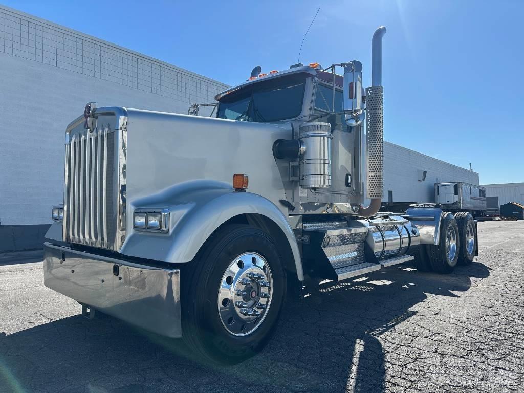 Kenworth W 900 L Τράκτορες