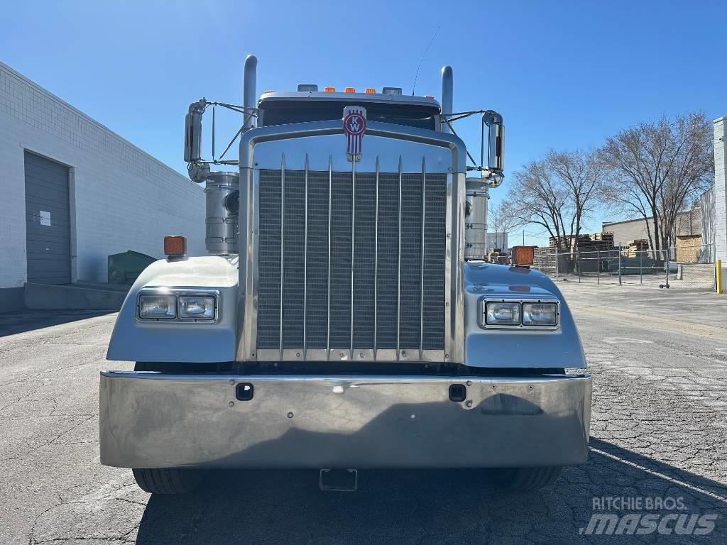 Kenworth W 900 L Τράκτορες