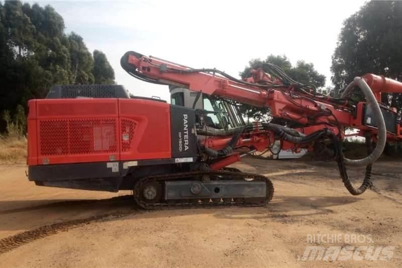 Sandvik DP1500i Εξοπλισμός επιφανειακών γεωτρήσεων