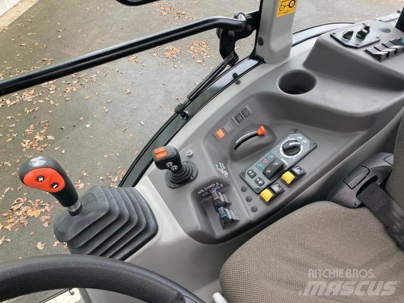 CLAAS NEXOS 240 M Τρακτέρ