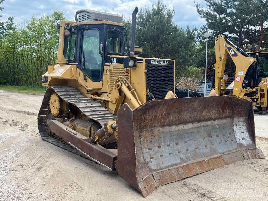 CAT D 6 M Μπουλντόζες με ερπύστριες