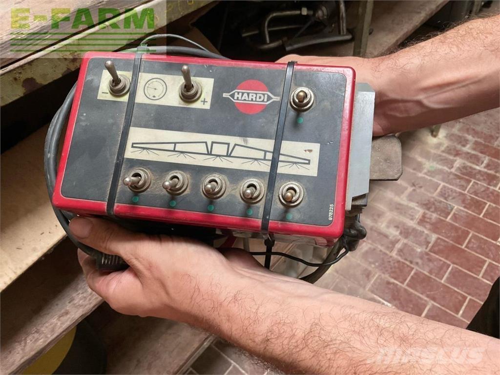 Hardi Commander Ρυμουλκούμενα ψεκαστικά