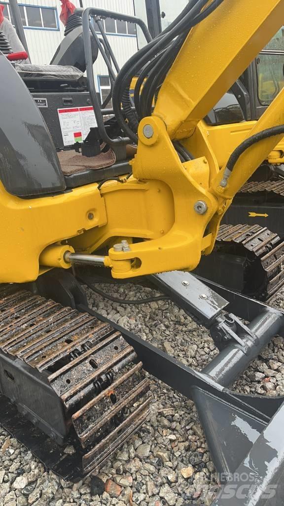 Komatsu PC 30 Εκσκαφείς με ερπύστριες