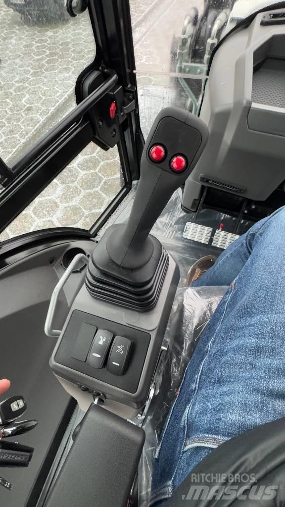 Hidromek 102B Εκσκαφείς Φορτωτές τύπου JCB