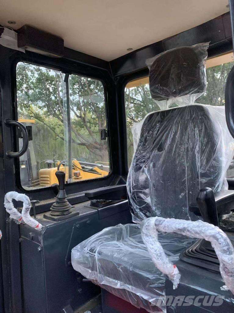 CAT D 5 K Μπουλντόζες με ερπύστριες