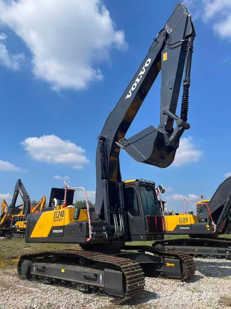 Volvo EC 240 Εκσκαφείς με ερπύστριες