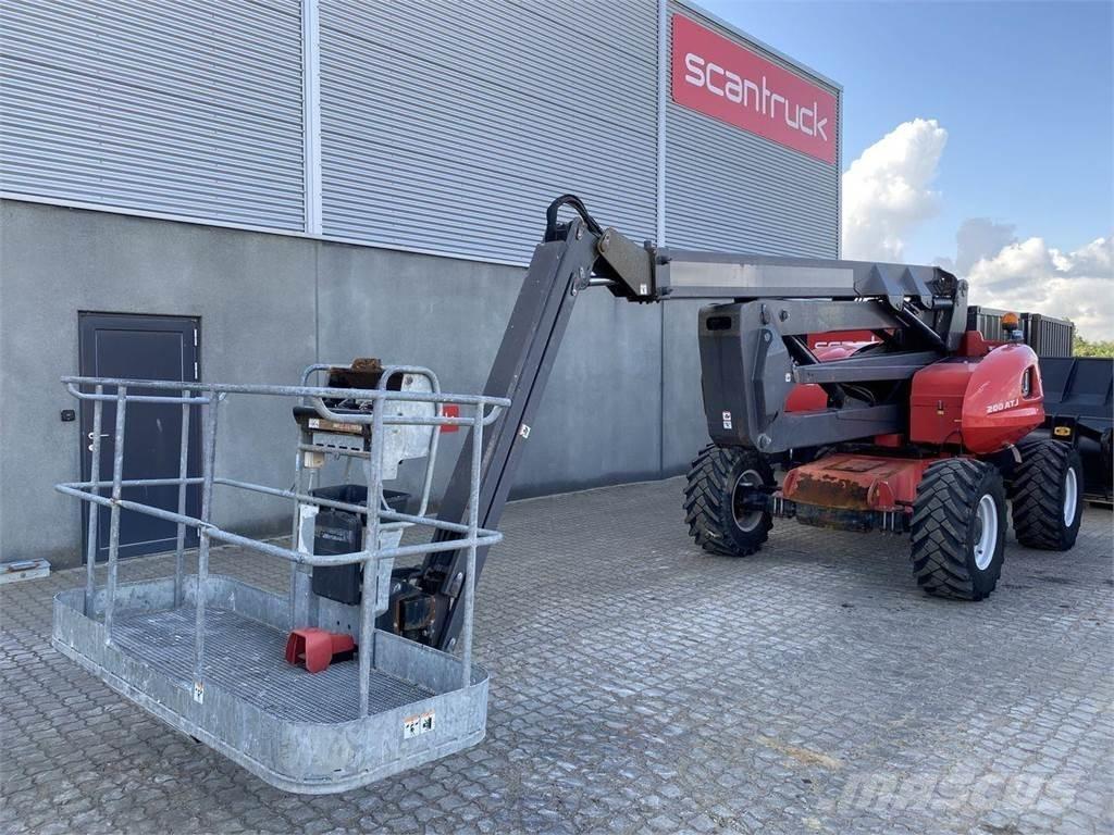 Manitou 200ATJ RC Ανυψωτήρες με αρθρωτό βραχίονα