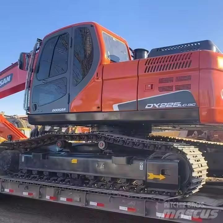 Doosan DX225LC-9C Εκσκαφείς με ερπύστριες