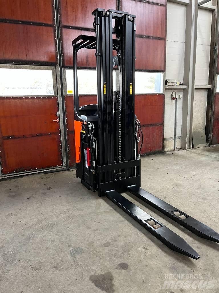 Rocla SST12AC Ηλεκτρικά παλετοφόρα με ιστό