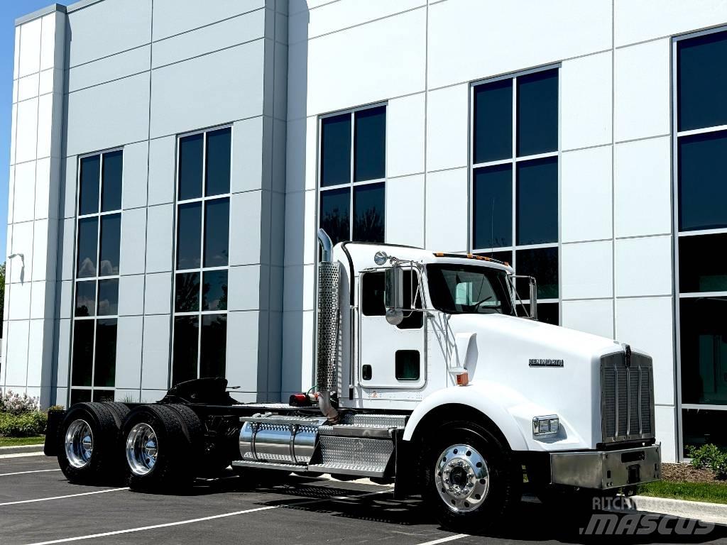Kenworth T800 Τράκτορες