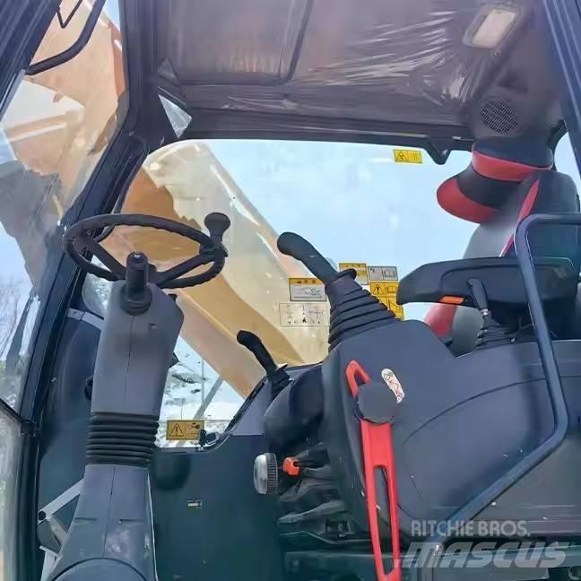 Hyundai 210WVS Εκσκαφείς με τροχούς - λάστιχα