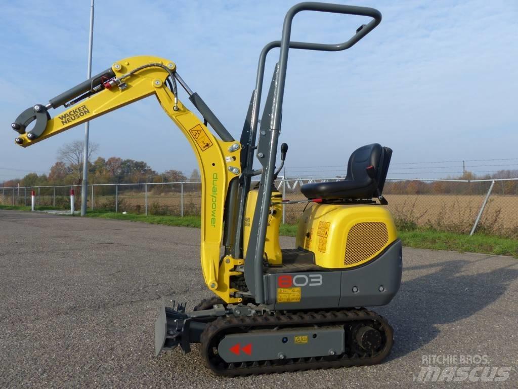 Wacker Neuson 803 Εκσκαφάκι (διαβολάκι) < 7t
