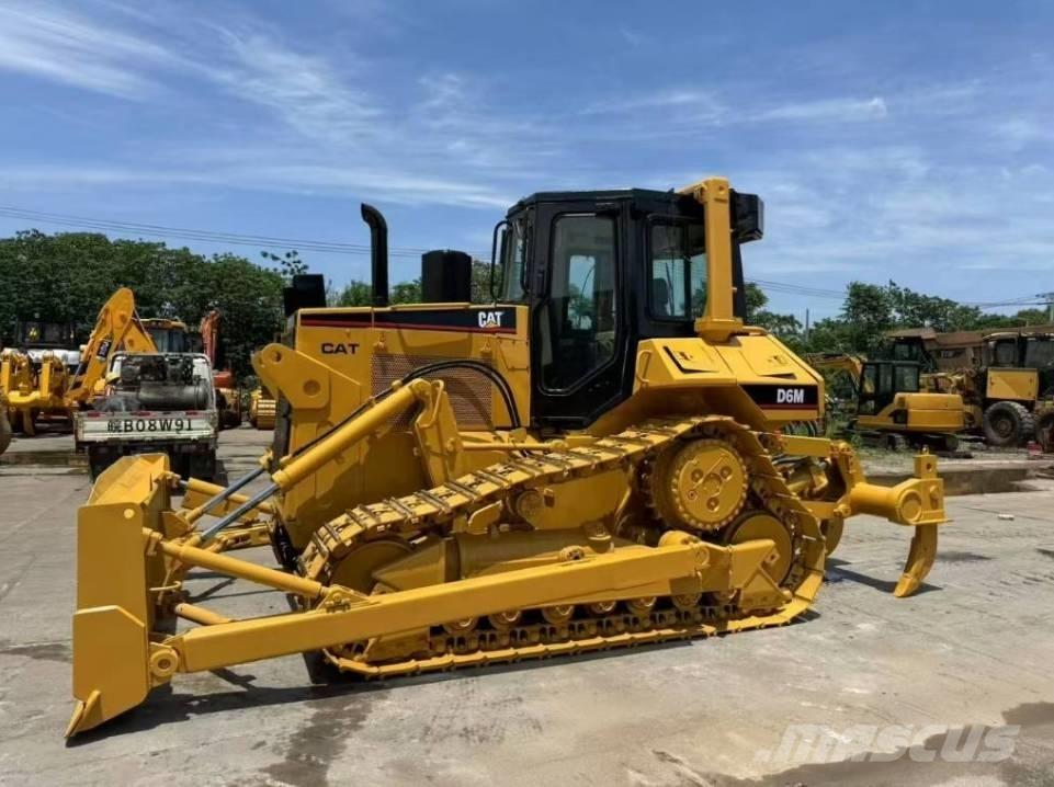 CAT D 6 M Μπουλντόζες με ερπύστριες