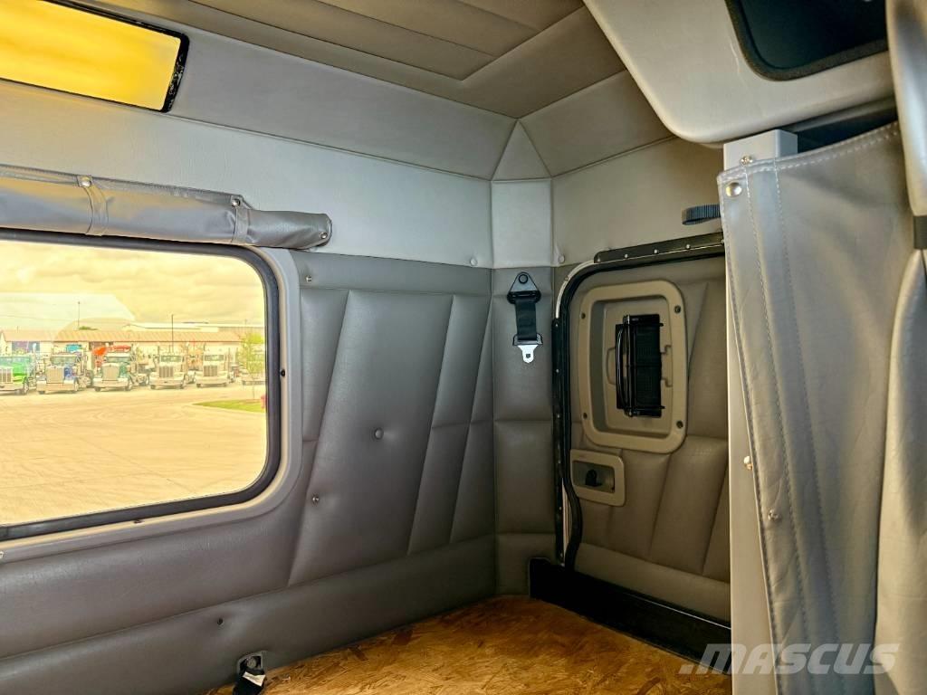 Peterbilt 388 Τράκτορες