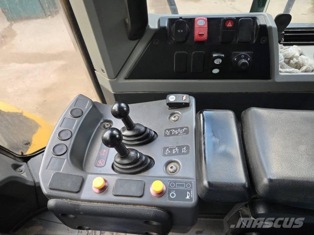 CAT 962 M Φορτωτές με λάστιχα (Τροχοφόροι)