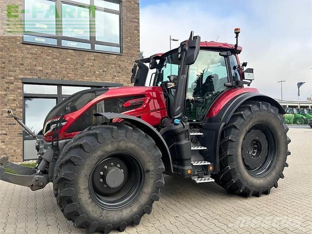 Valtra q265 Τρακτέρ