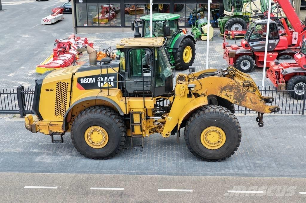 CAT 980M shovel + Bak Φορτωτές με λάστιχα (Τροχοφόροι)