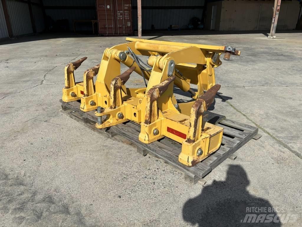 DEERE 770G Άλλα εξαρτήματα