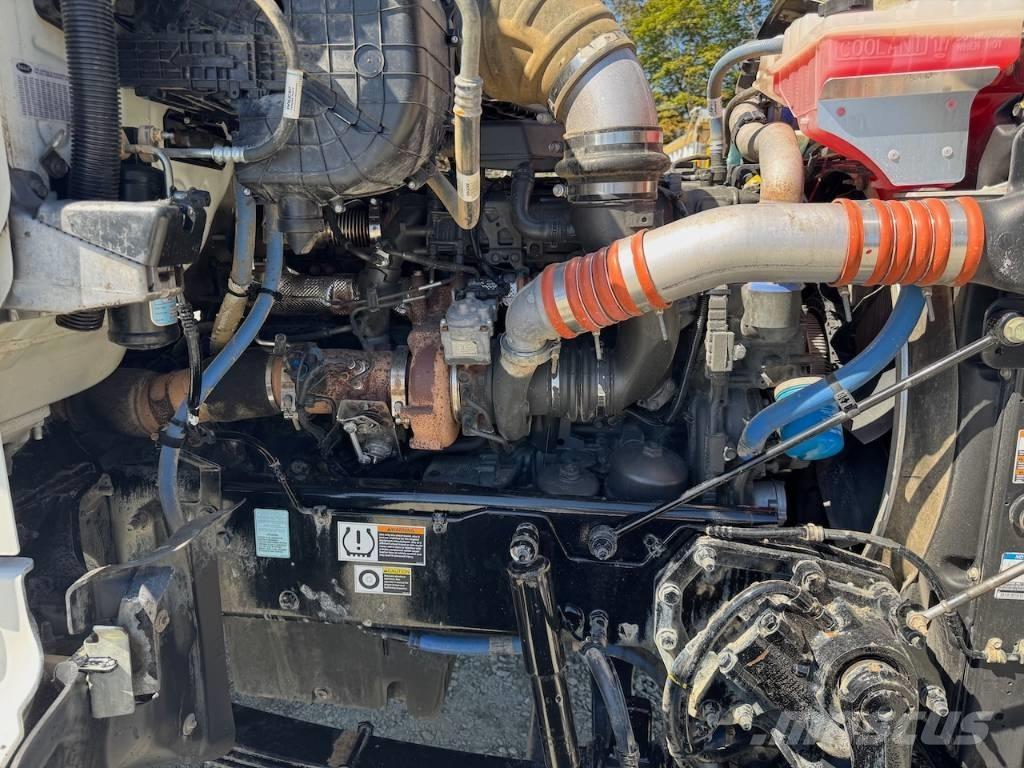 Peterbilt 567 Φορτηγά Ανατροπή