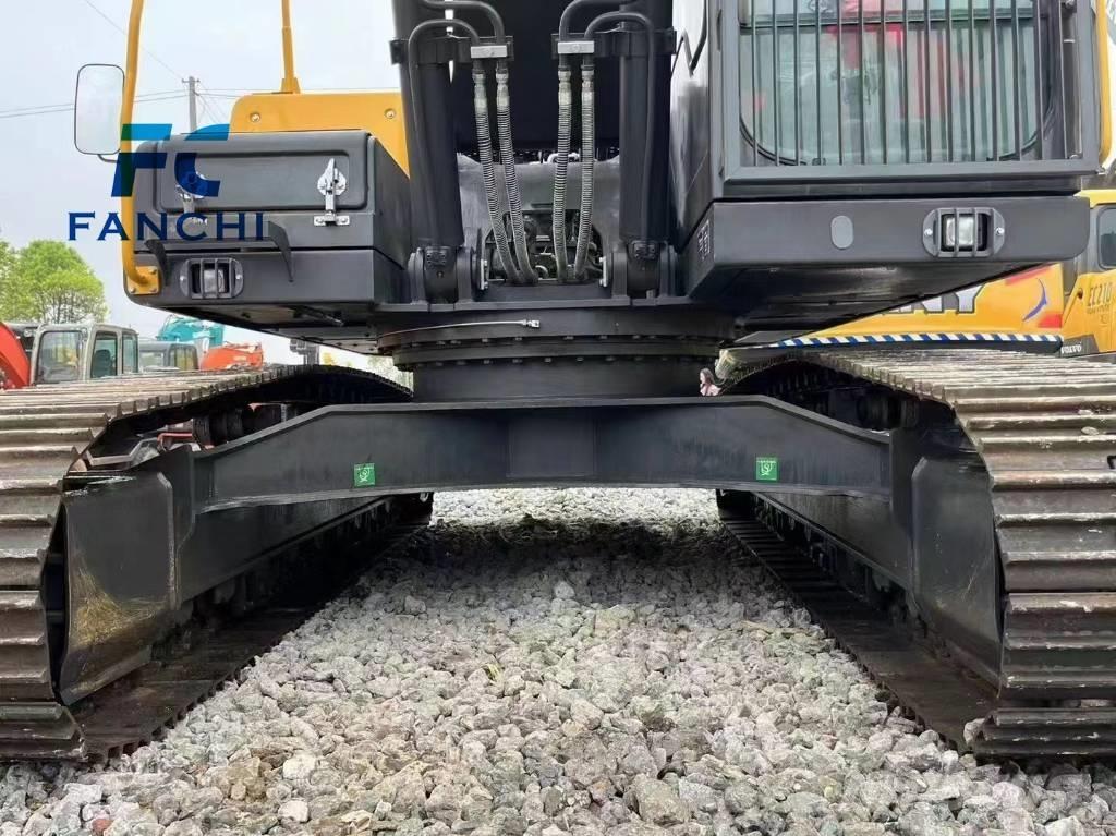 Volvo EC 240 Εκσκαφείς με ερπύστριες