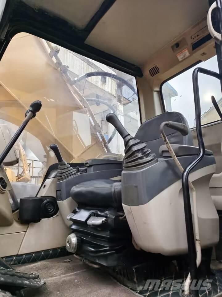 CAT 325C Εκσκαφείς με ερπύστριες