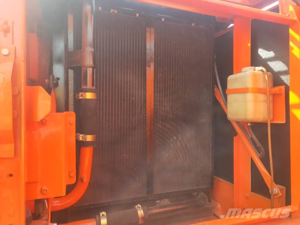 Doosan DH220LC-7 Εκσκαφείς με ερπύστριες