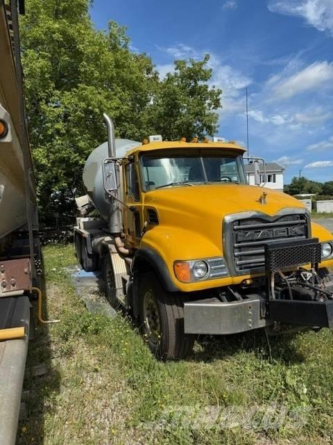 Mack CV 713 Αντλίες σκυροδέματος