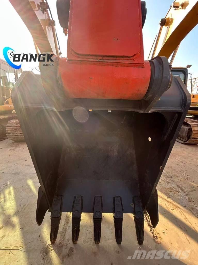 Hitachi ZX 240 Εκσκαφείς με ερπύστριες