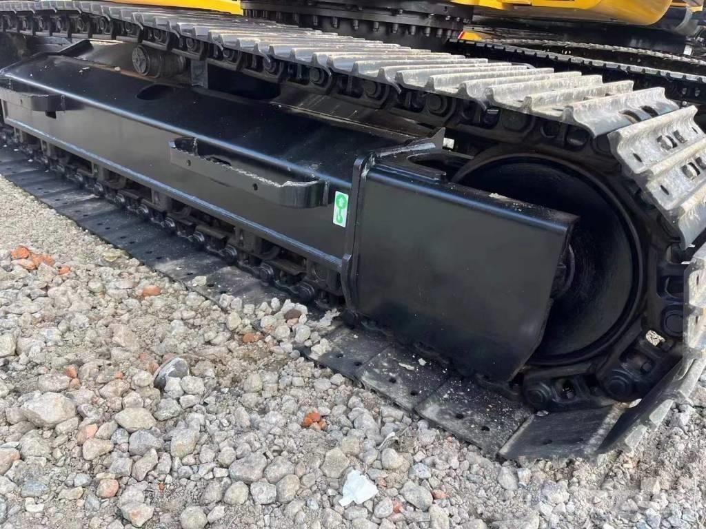 CAT 313 Εκσκαφείς με ερπύστριες