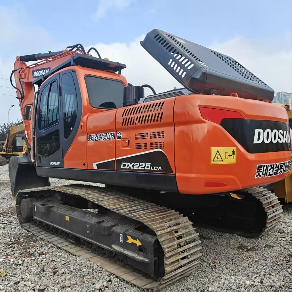 Doosan DX 225 LCA Εκσκαφείς με ερπύστριες