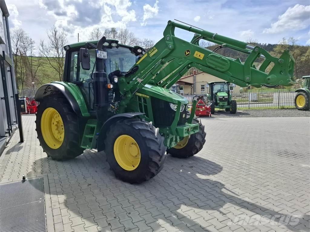 John Deere 6120M Τρακτέρ