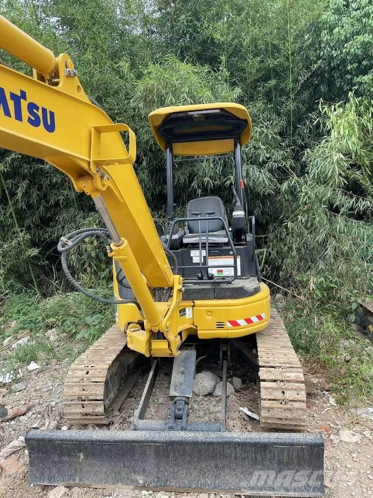 Komatsu PC35 Εκσκαφάκι (διαβολάκι) < 7t